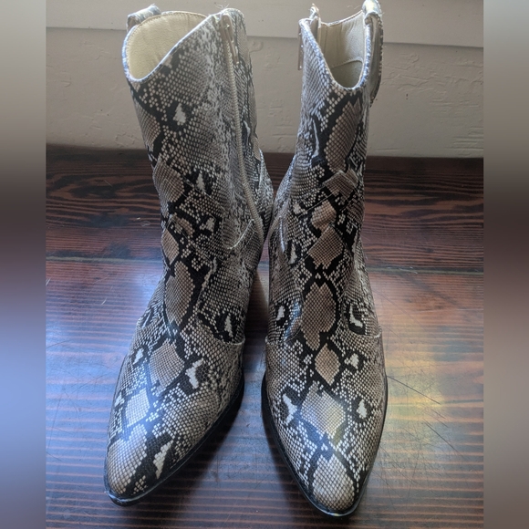 Coconuts by Matisse Bambi Snake Print Western Boots - Picture 1 of 5